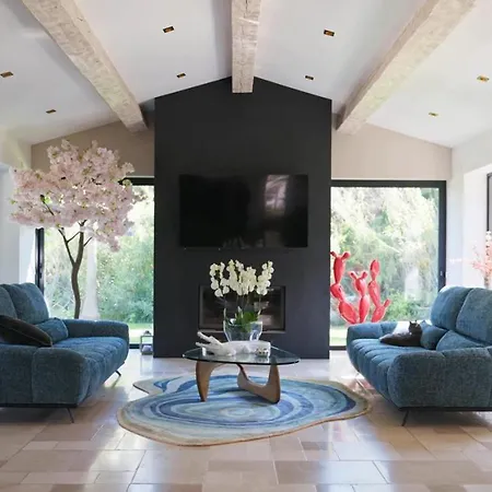 Villa Eton *